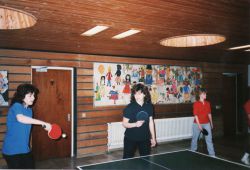 Trainings- uns Spielbetrieb 1969-1992 in der Aula der Volksschule Obermässing